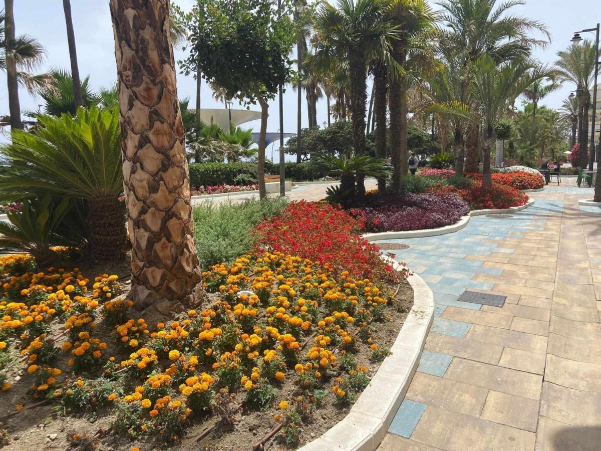 Victoria Home & Parking Estepona Eksteriør bilde